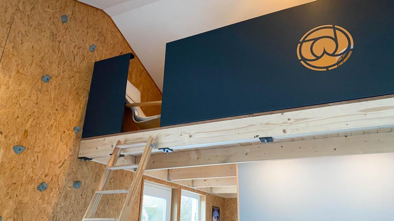 Hostel Oder Ferienwohnung 1-16 Personen Im Blauen Haus 페마른 외부 사진