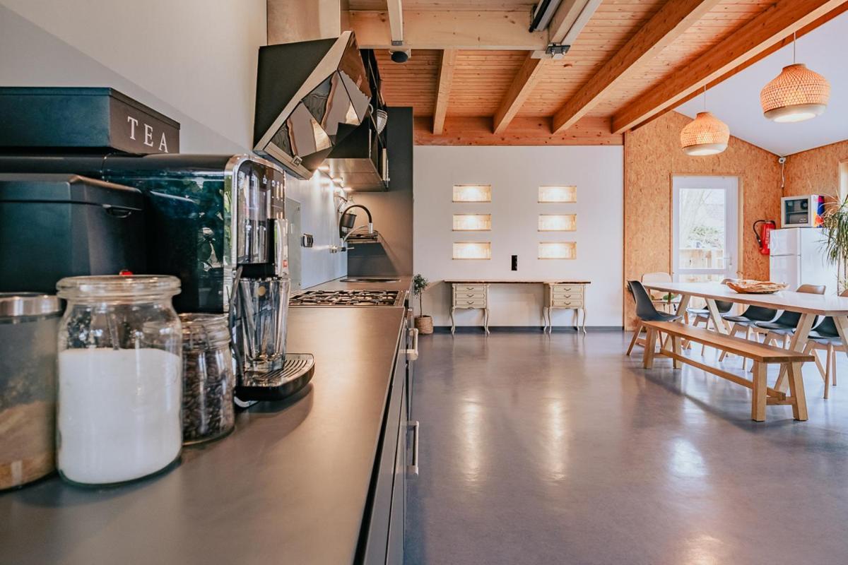 Hostel Oder Ferienwohnung 1-16 Personen Im Blauen Haus 페마른 외부 사진