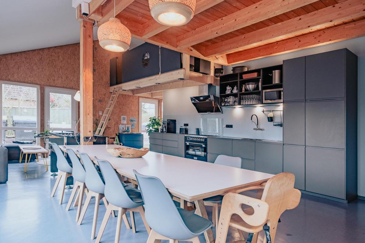 Hostel Oder Ferienwohnung 1-16 Personen Im Blauen Haus 페마른 외부 사진