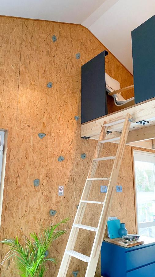 Hostel Oder Ferienwohnung 1-16 Personen Im Blauen Haus 페마른 외부 사진