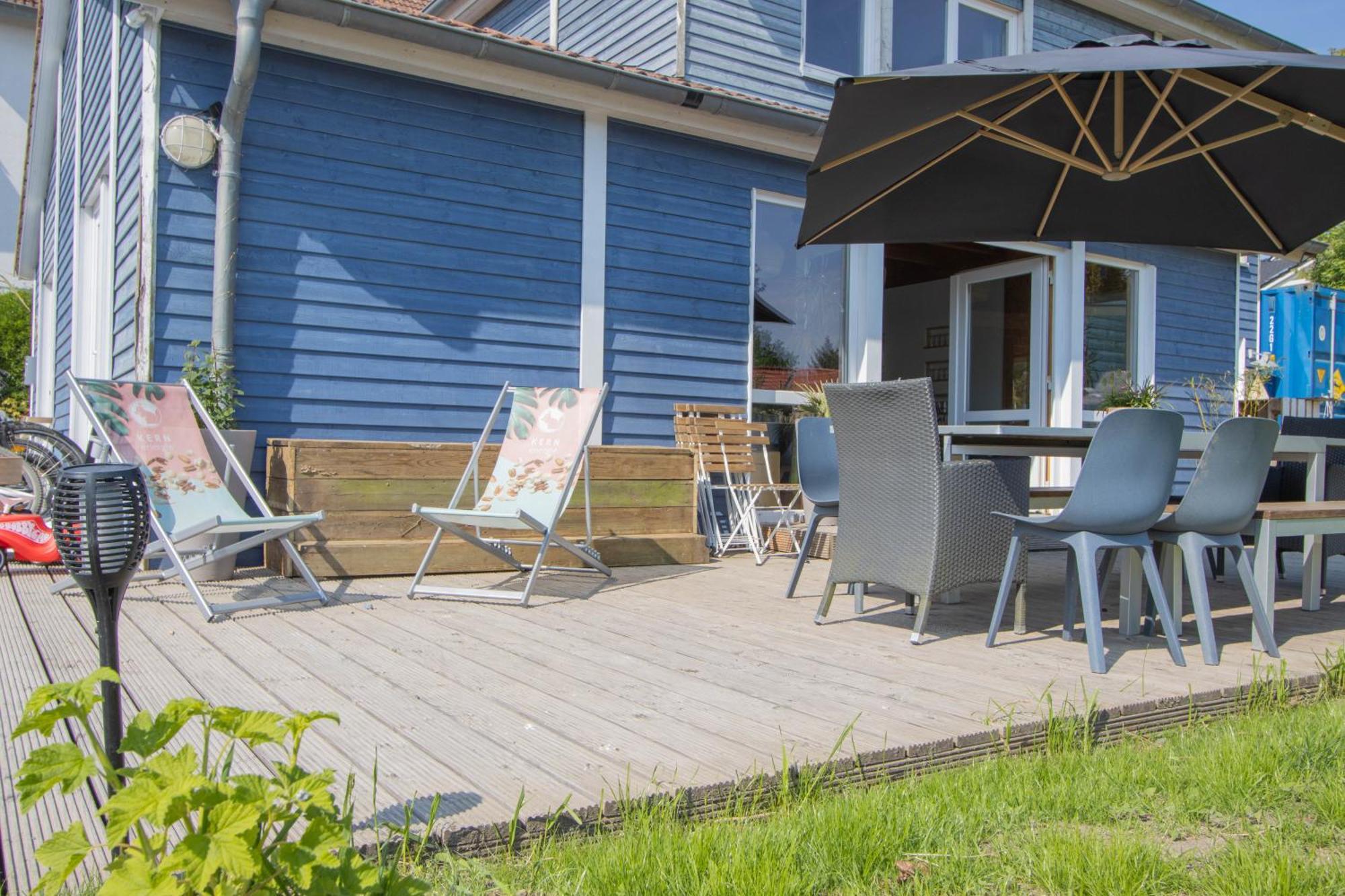 Hostel Oder Ferienwohnung 1-16 Personen Im Blauen Haus 페마른 외부 사진