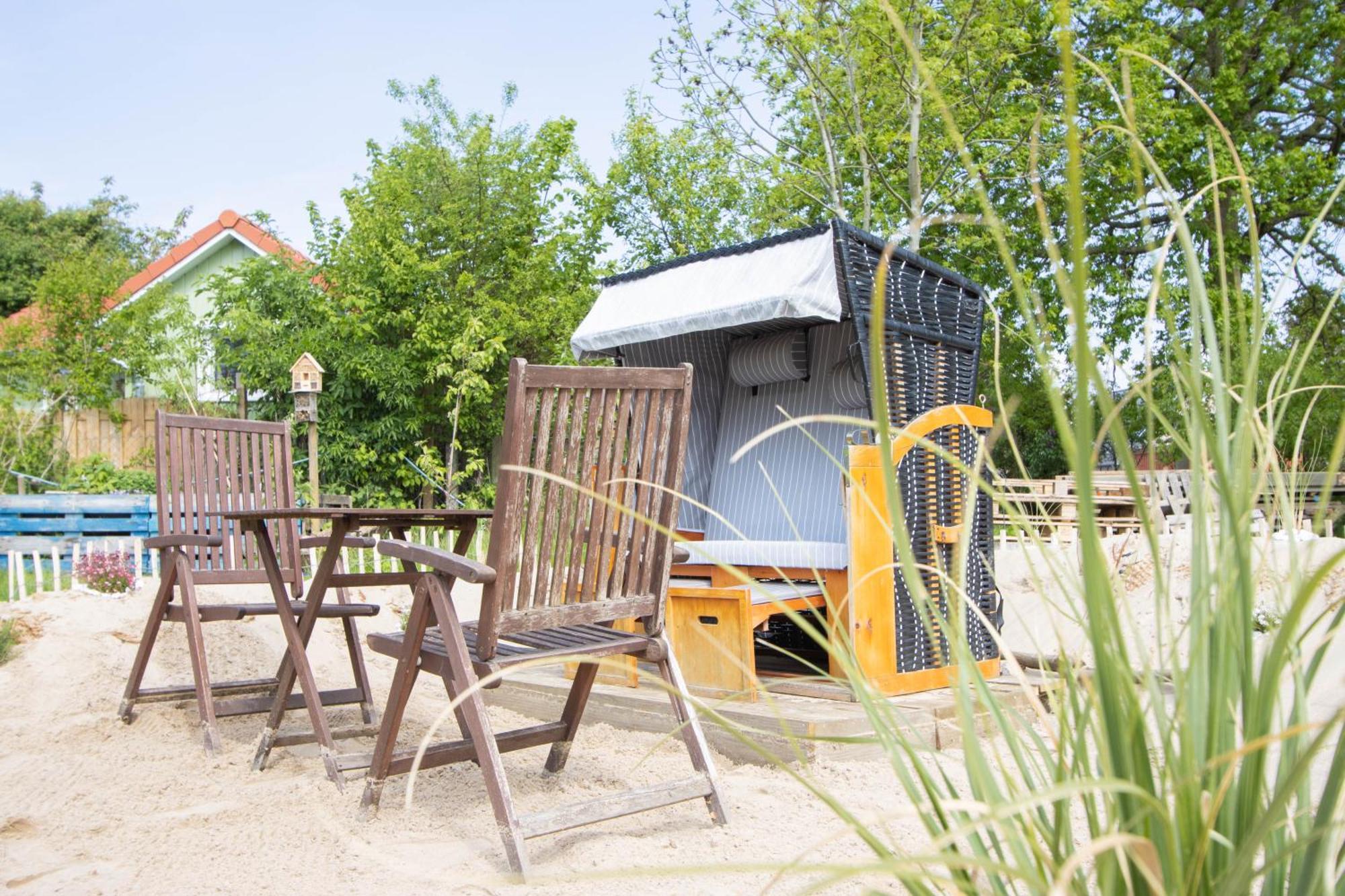 Hostel Oder Ferienwohnung 1-16 Personen Im Blauen Haus 페마른 외부 사진