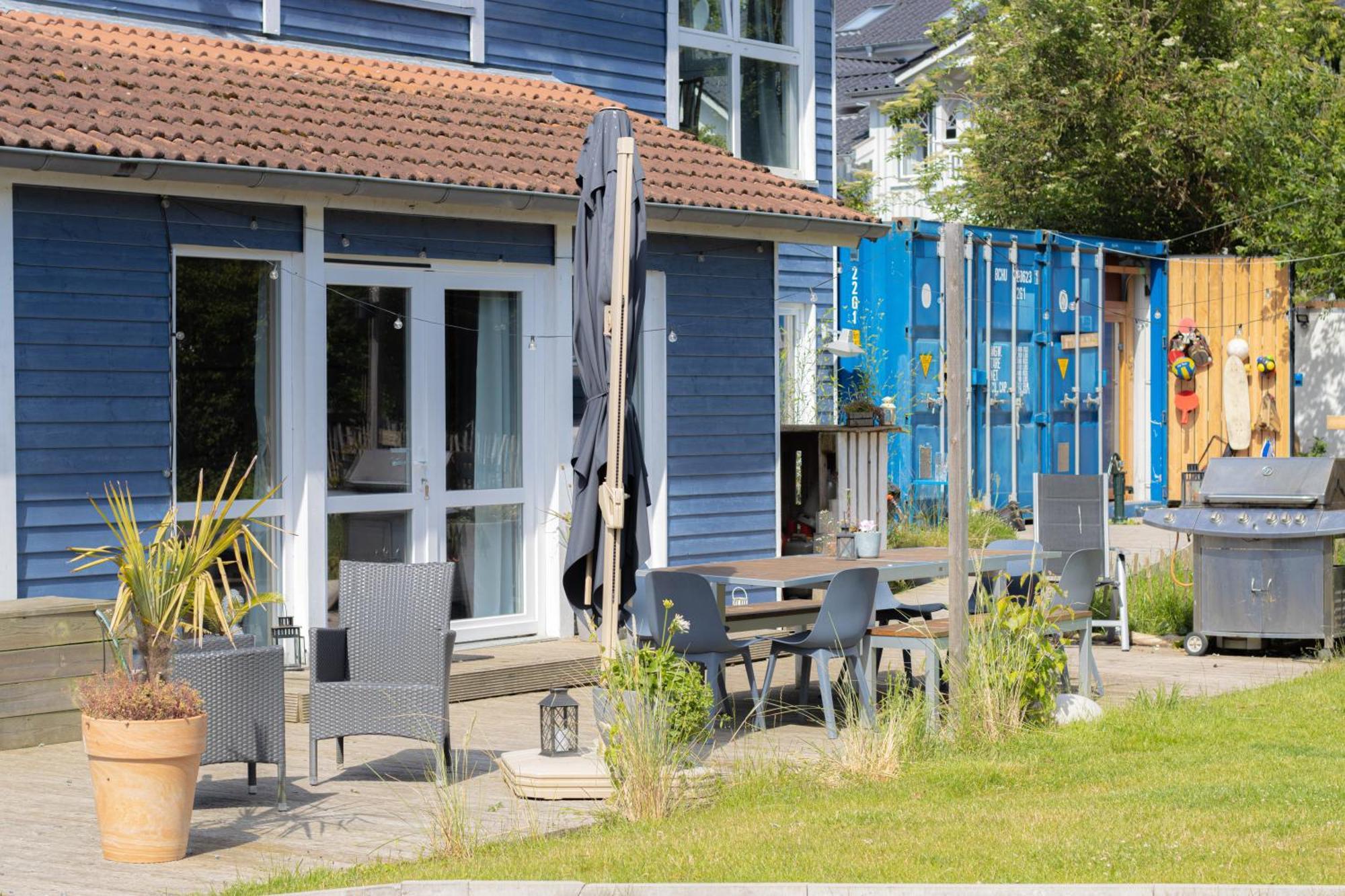 Hostel Oder Ferienwohnung 1-16 Personen Im Blauen Haus 페마른 외부 사진